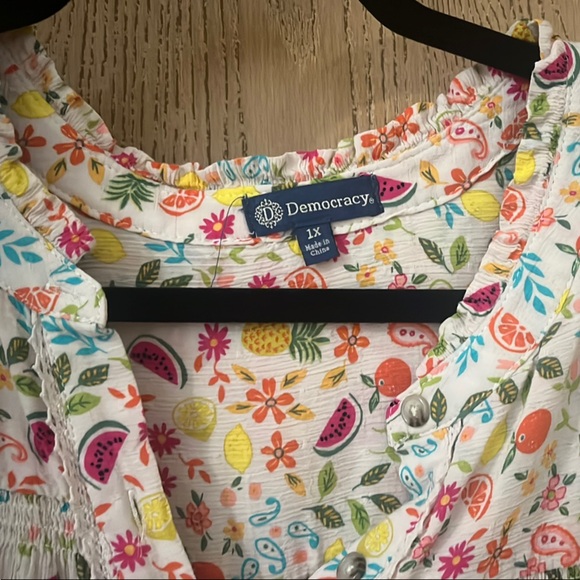 Democracy Tops - Democracy White Puff Sleeve Blouse with Notched Collar
